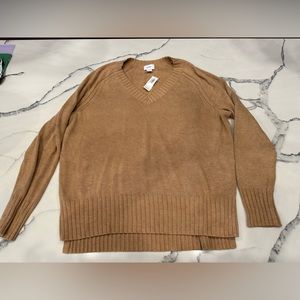 NEW WITH TAG! Old Navy tobacco colored sweater size large